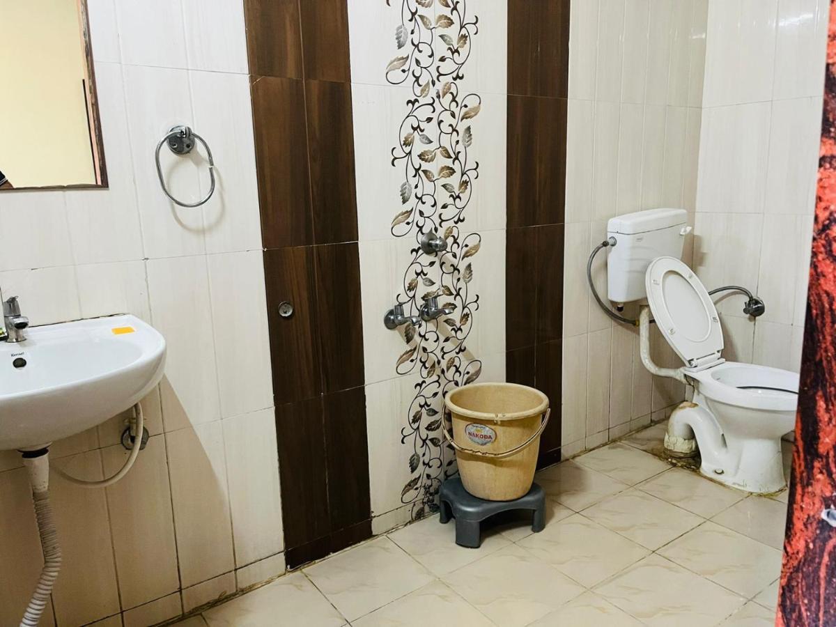 Jmc Hotel Lavish Akolia Екстериор снимка