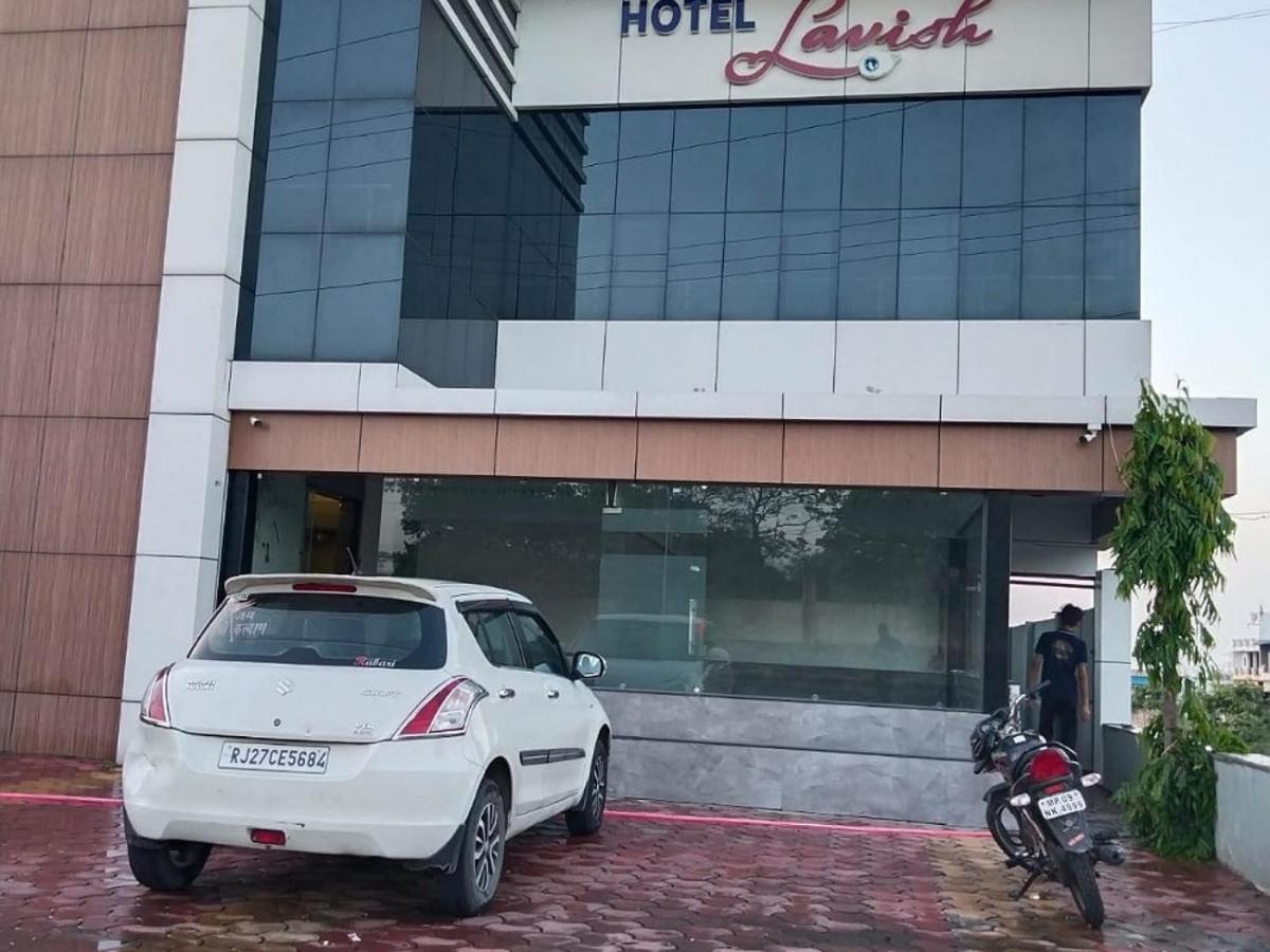 Jmc Hotel Lavish Akolia Екстериор снимка